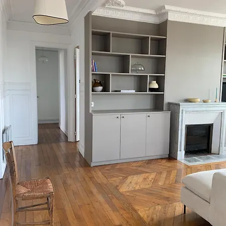 Corentin Apartamento Issy-les-Moulineaux