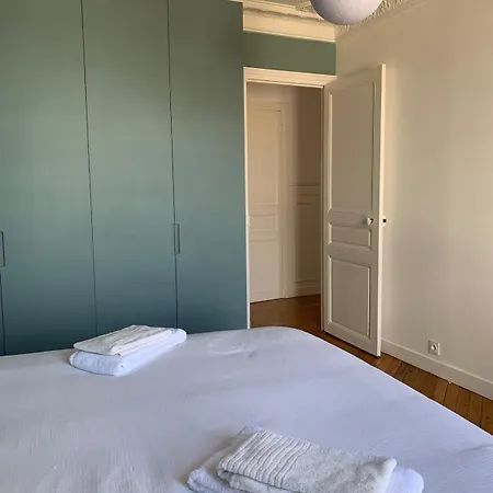 Corentin Apartamento Issy-les-Moulineaux